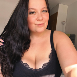 Carla is looking for singles for a date