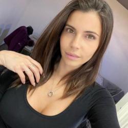 Veronica is looking for singles for a date
